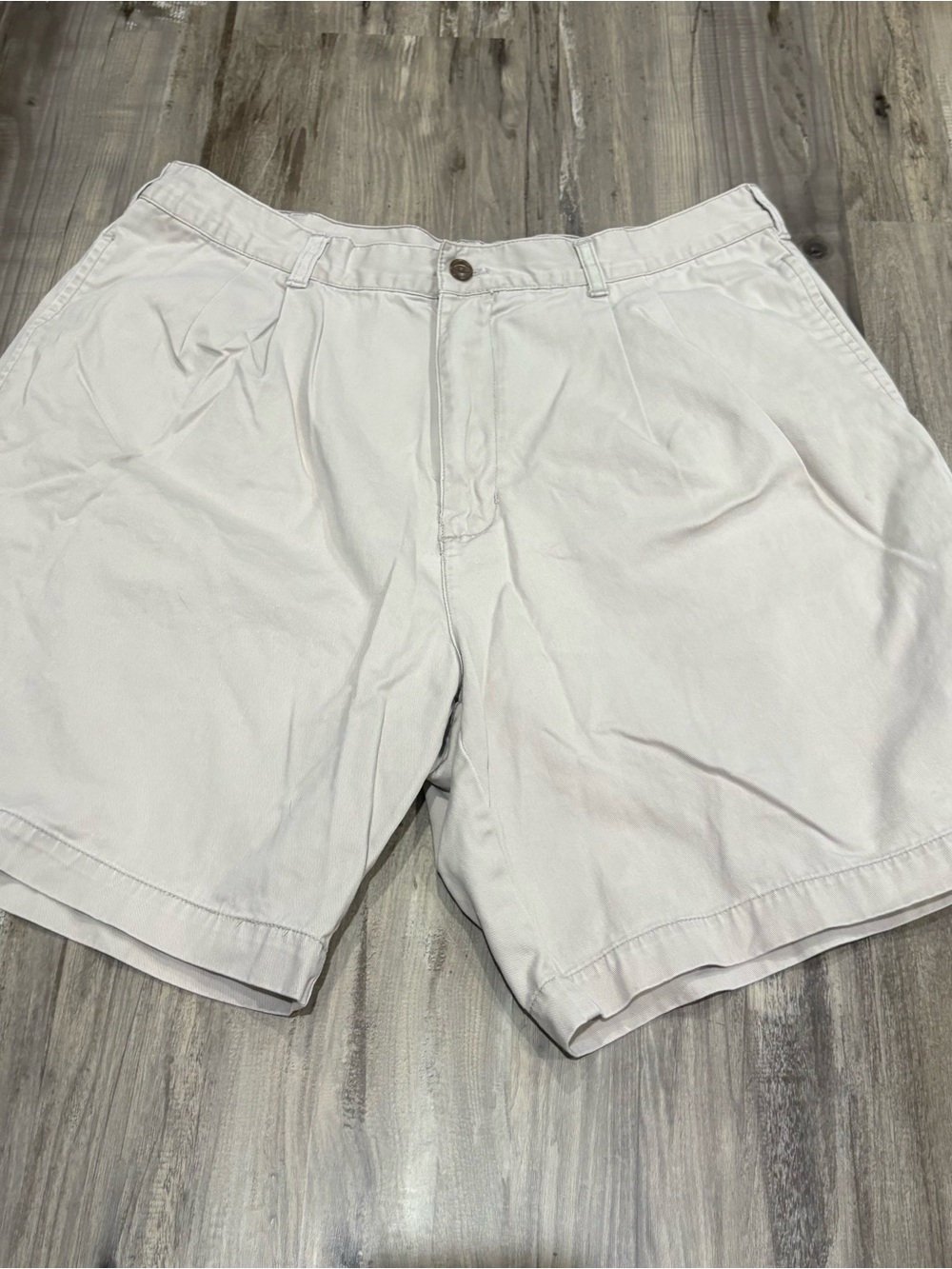 Vintage 90s Chaps Ralph Lauren Beige Pleated Chino Shorts Men's 36